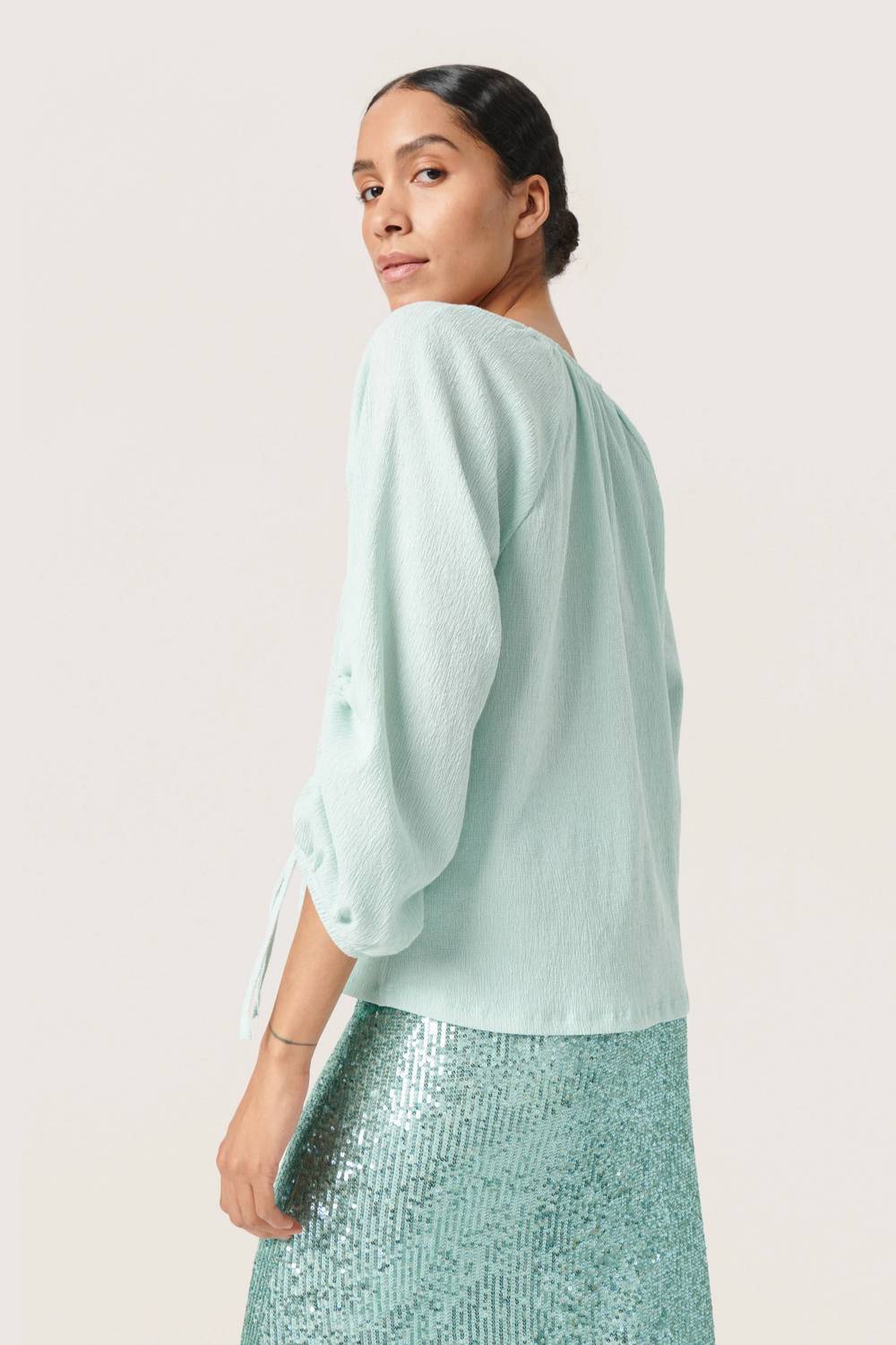 Soaked In Luxury - Catharina V-Neck Casual Fit Blouse