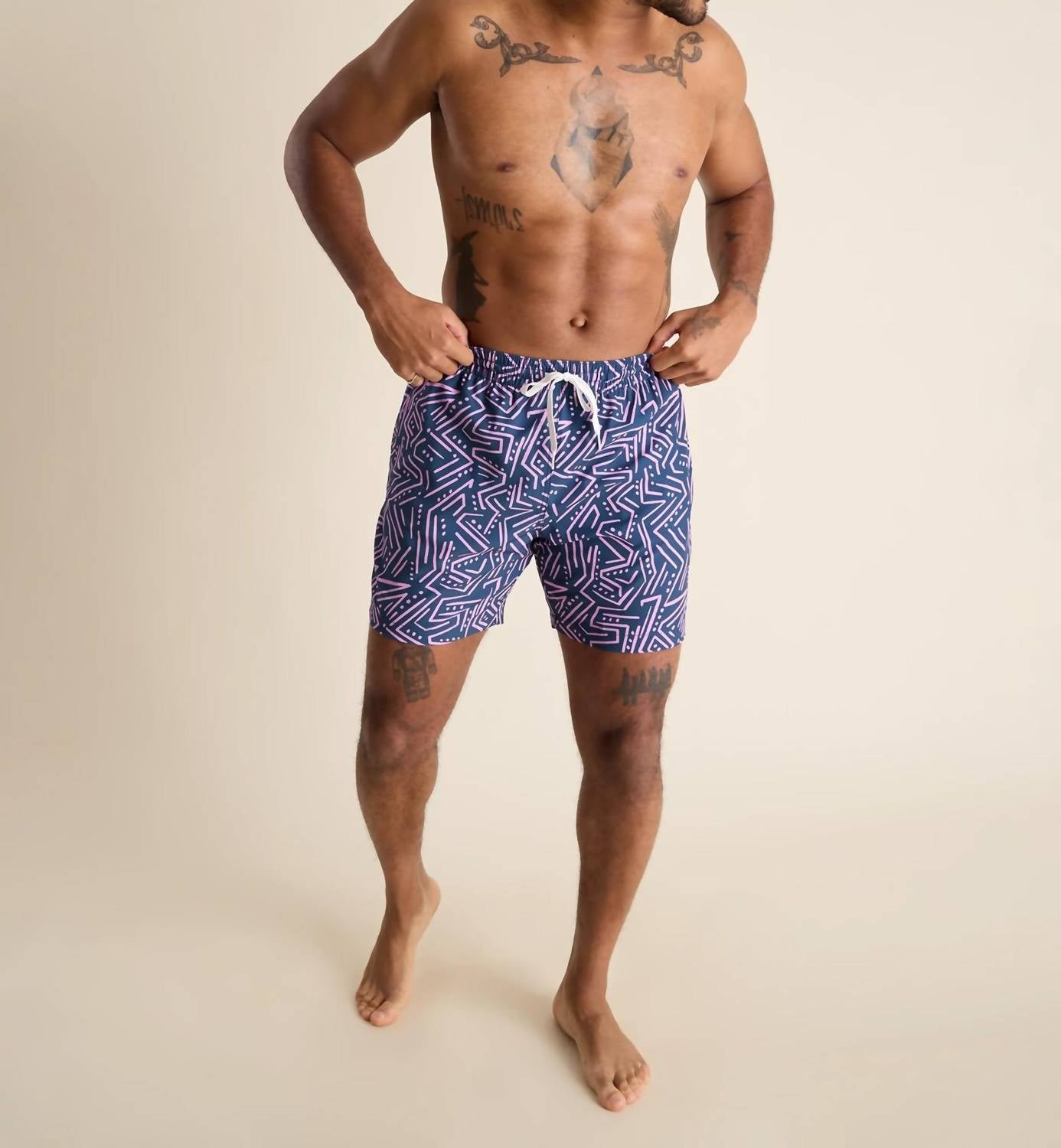 Chubbies - Dark Marzipans 5.5" Classic Swim Trunks