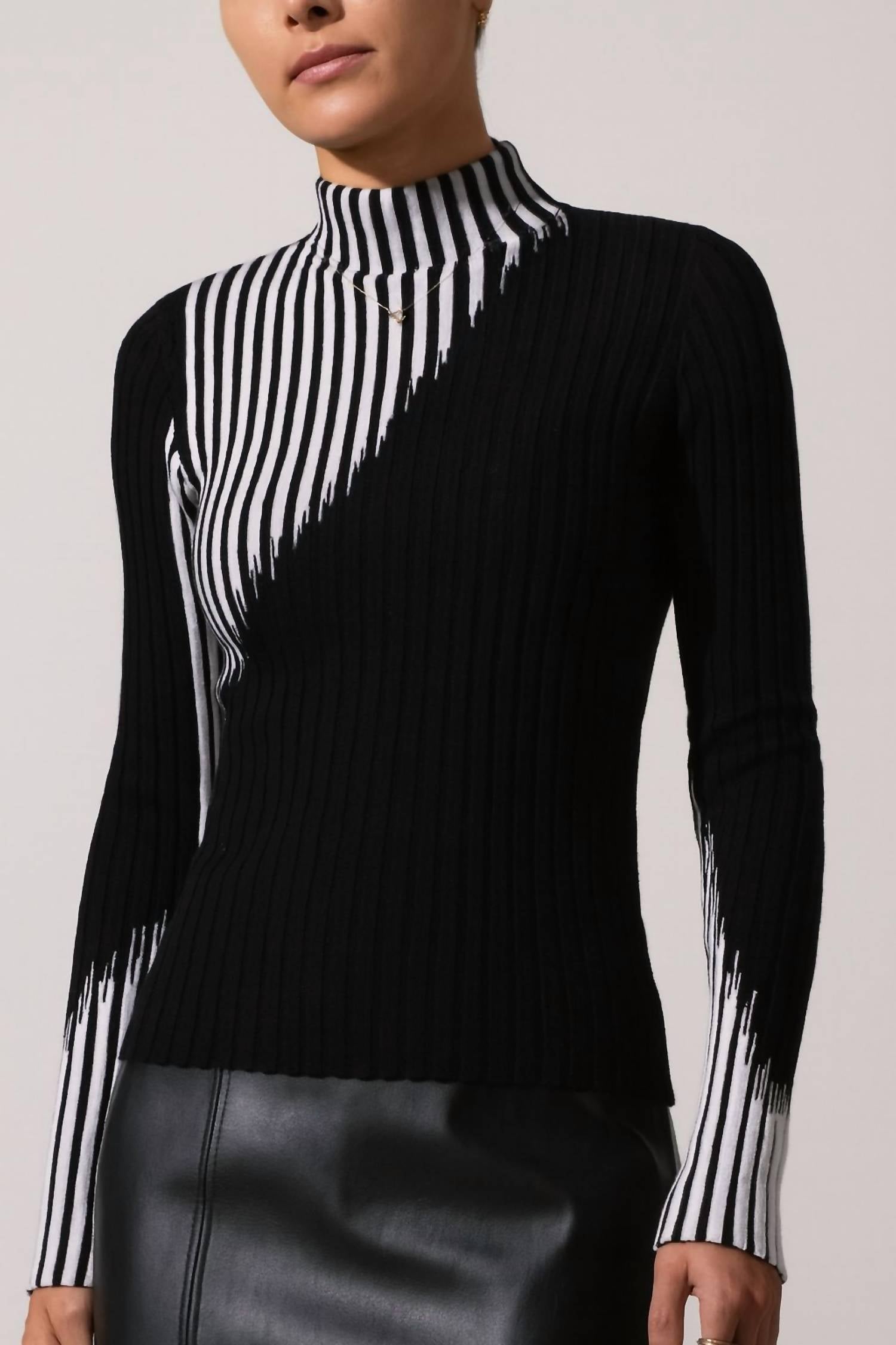 J'Envie/Eli - The Chamonix Turtleneck Top
