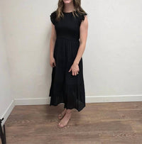 Blu Pepper - Tiered Smocked Short Sleeve Midi Dress