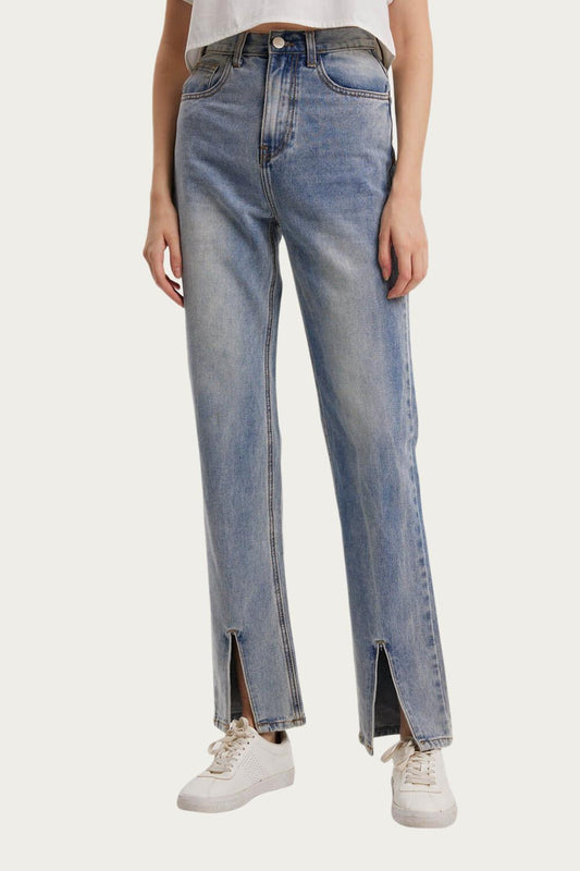 HIGH-RISE SPLIT HEM JEANS