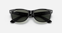 Ray Ban - New Wayfarer Classic Medium Polarized Sunglasses Rb2132 901/58