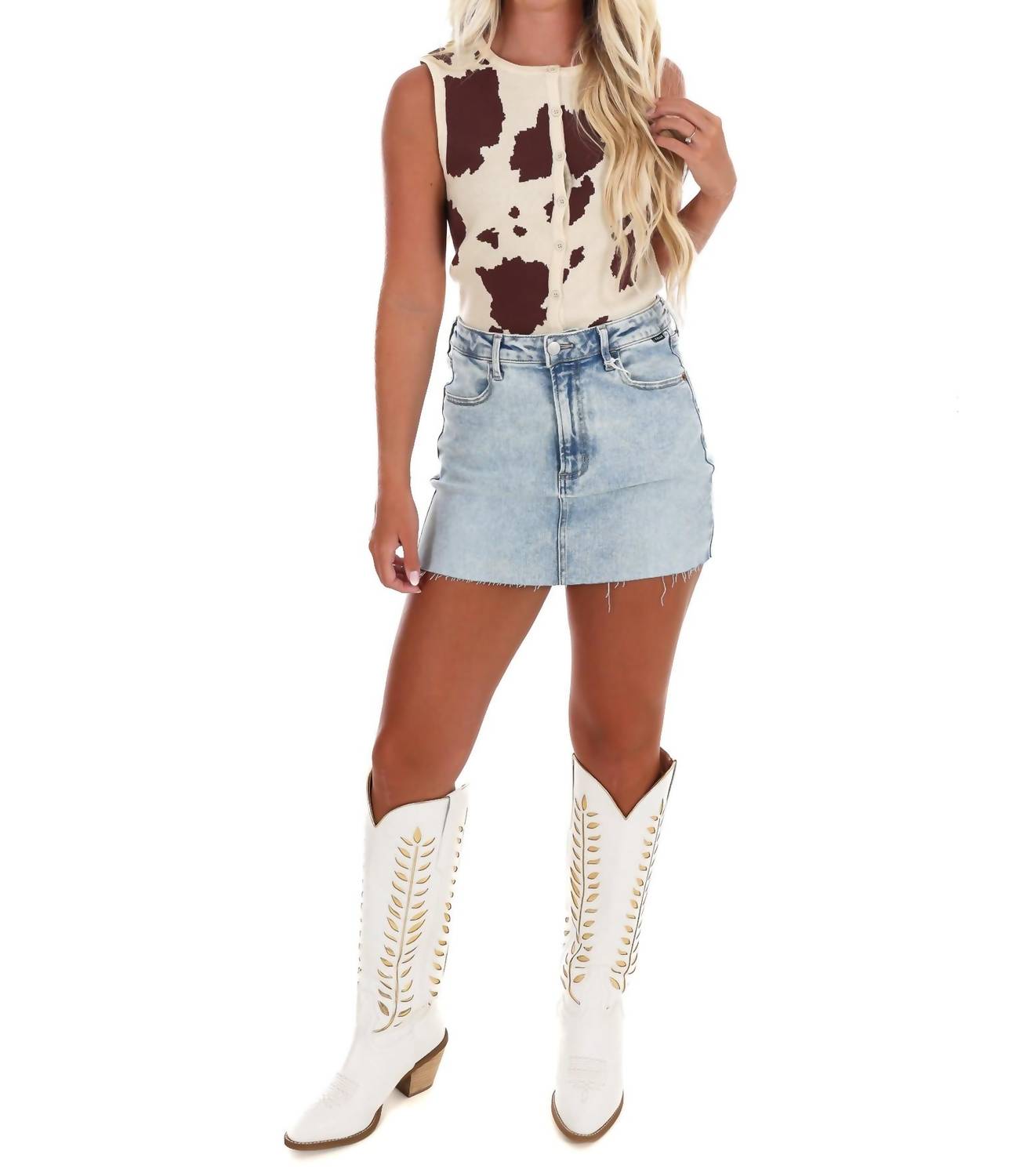 Le Lis - Longhorn Button Front Sweater Top