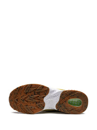 Saucony - Women's 3d Grid Hurricane Trailian Low Top Sneakers