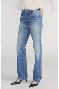 Frame - The Essential Straight Leg Jeans