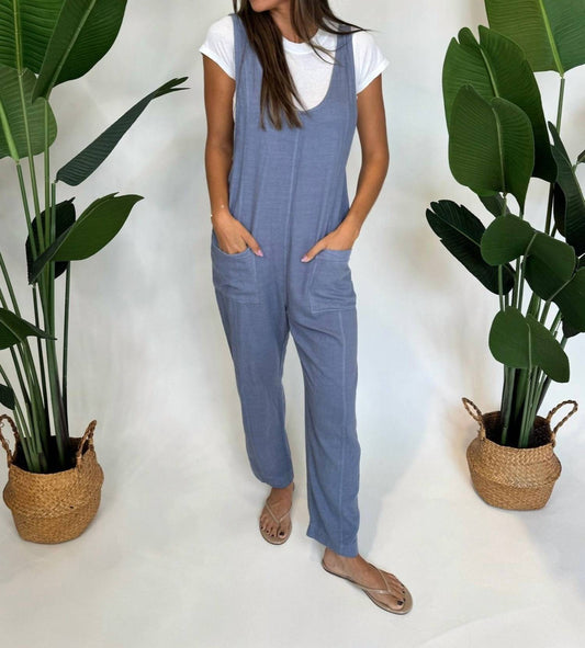 Bobi - Low Neck Overall With Pockets