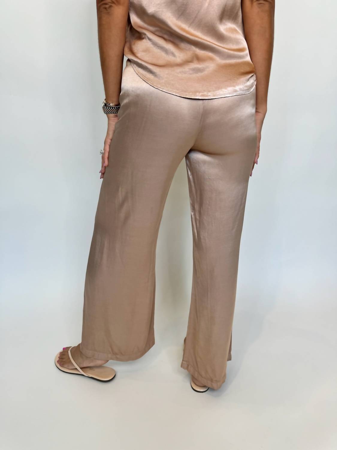 Lamade - Cali Chill Silky Wide Leg Long Pant