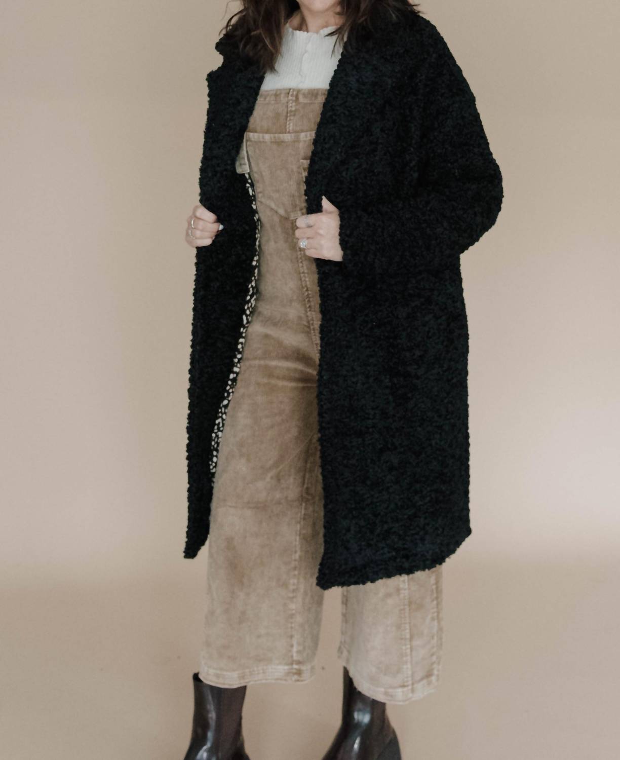 Easel - Turning Heads Teddy Coat