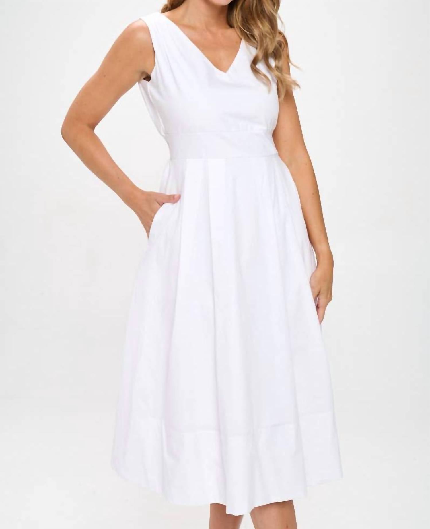 Reneec. - V Neck Midi Dress With Pockets