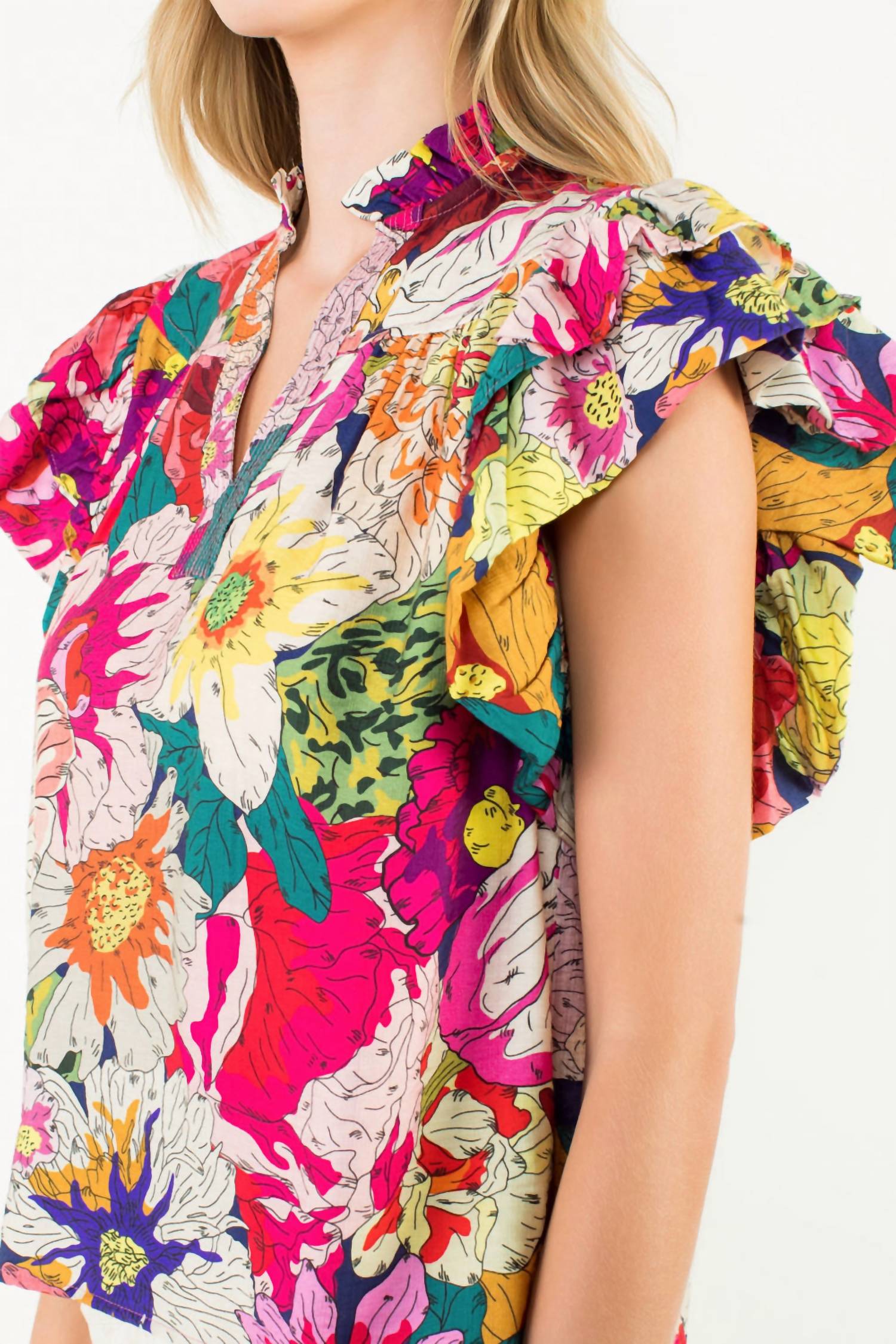 Thml - Flutter Sleeve Floral Top