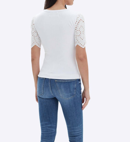 Chrldr - Alfee Eyelet V-Neck T-Shirt