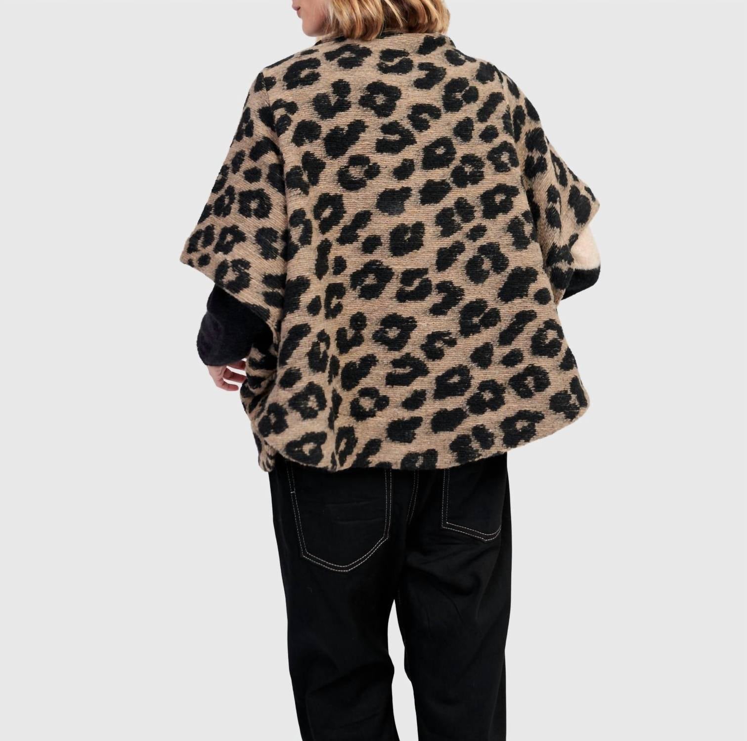 ALEMBIKA Panthera Cozy Cropped Jacket in leopard - women's jacket - detail view