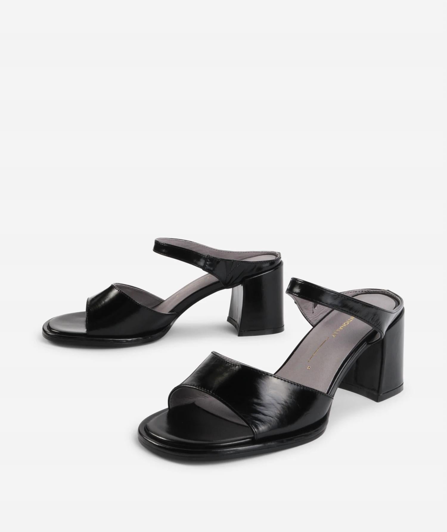 Intentionally Blank - Women's Apex Sandals