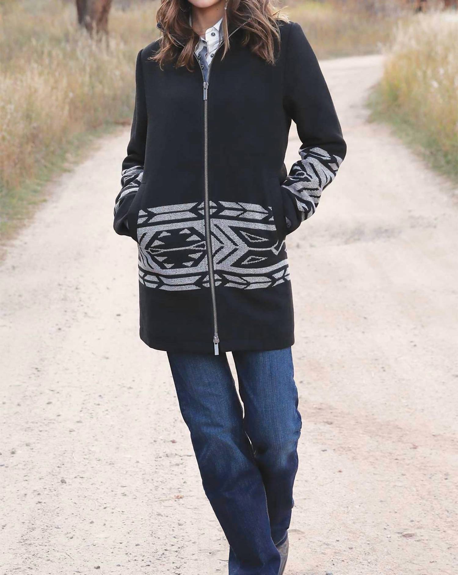 Cinch - Women's Soft Long Length Jacket