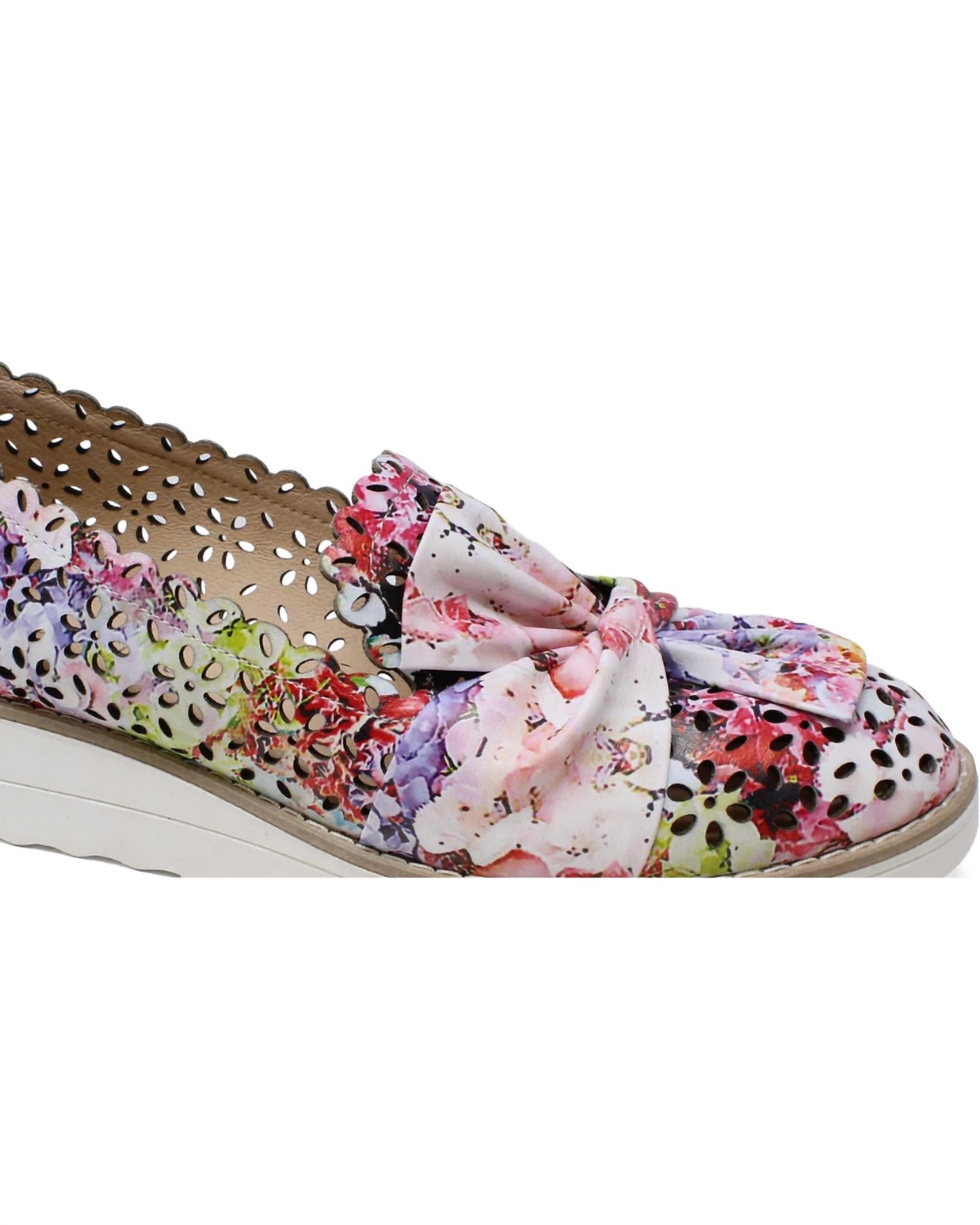 Django & Juliette - Women's Omilla Slip-on