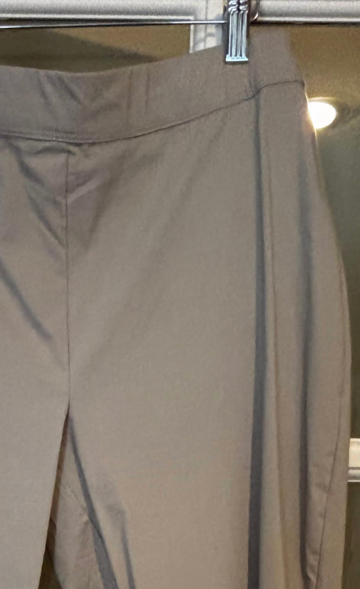 Foil - Women's Capri Pant