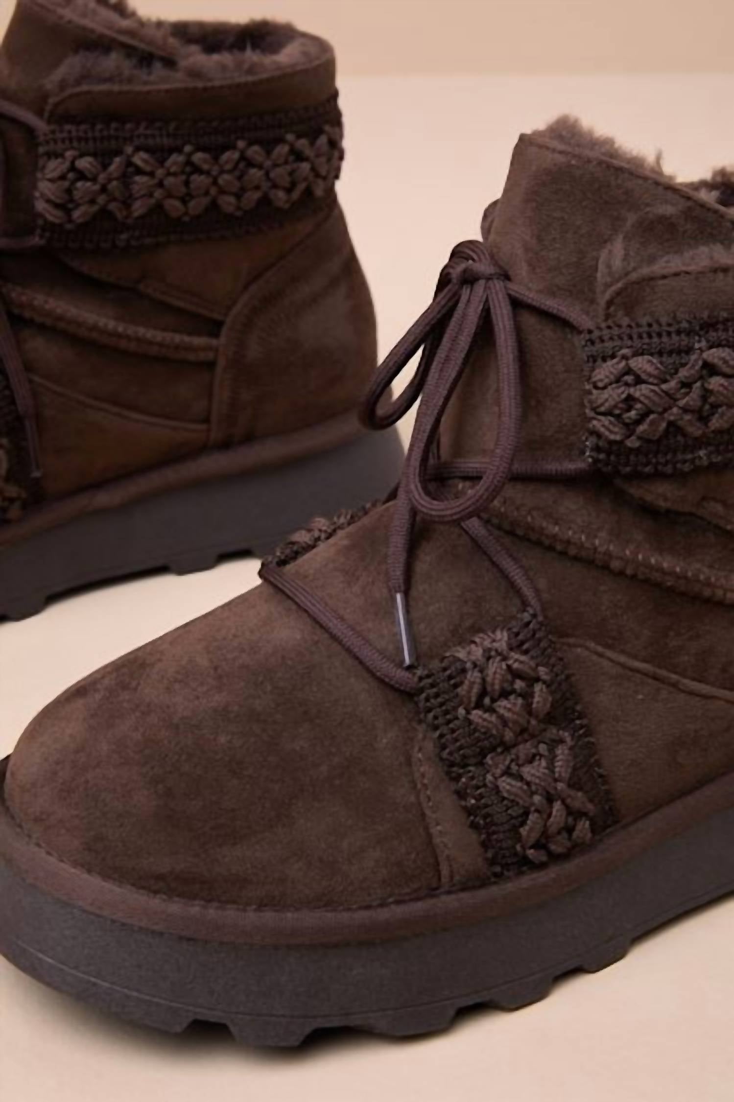 Matisse Women's Matterhorn Platform Boot in chocolate - women's shoe - alternate view