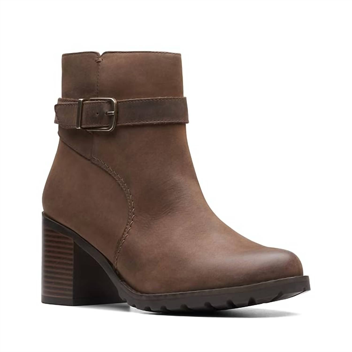 Clarks Women's Clarkwell Hall Ankle Boot in taupe nubuck - women's shoe