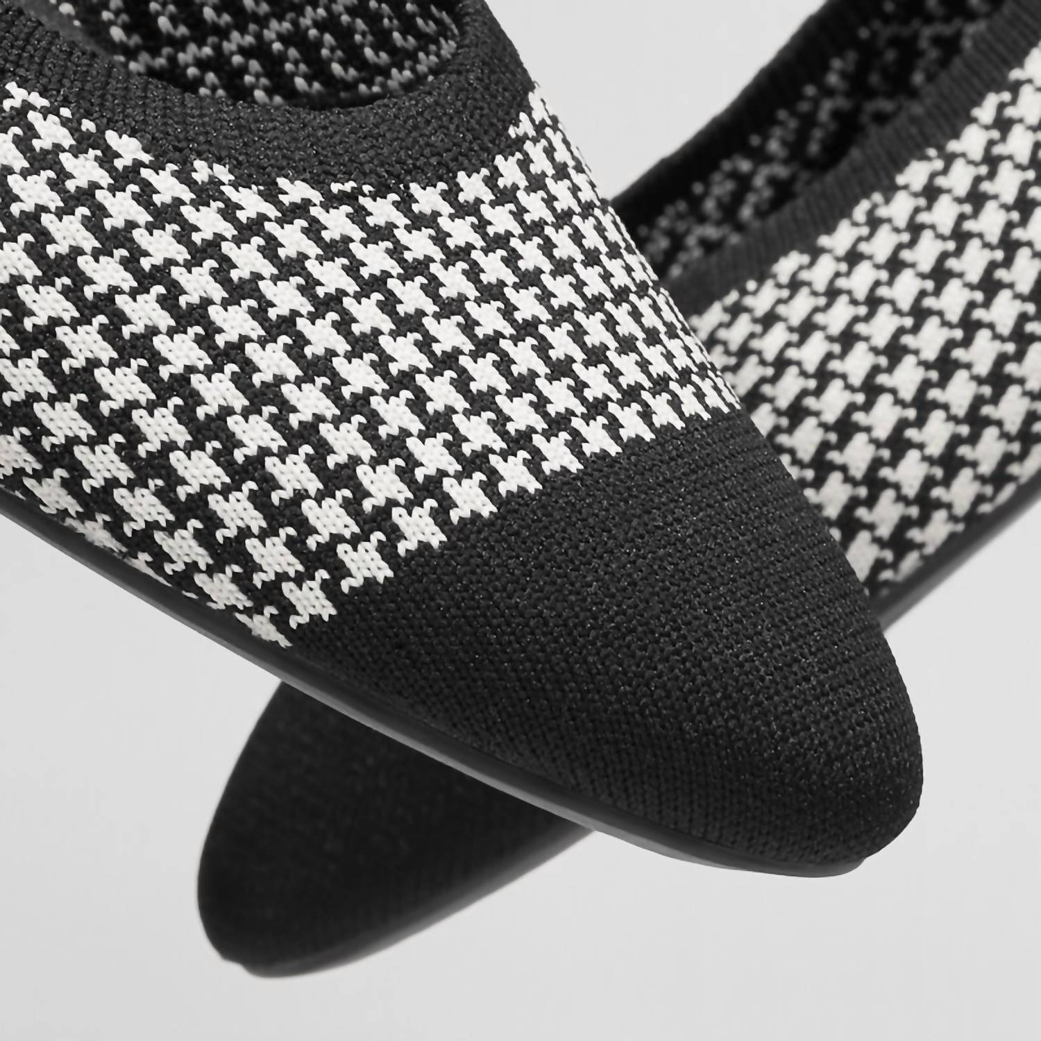 Vivaia Women's Tamia 2.0 Ballet Flats in black white - women's flats - view 6