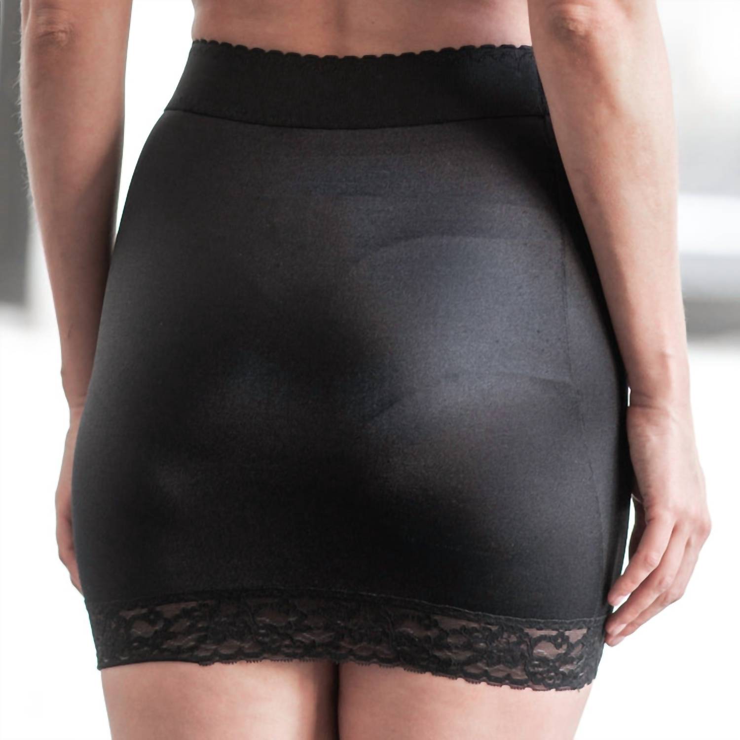 Rago - Half Smoothing Slip Shapewear