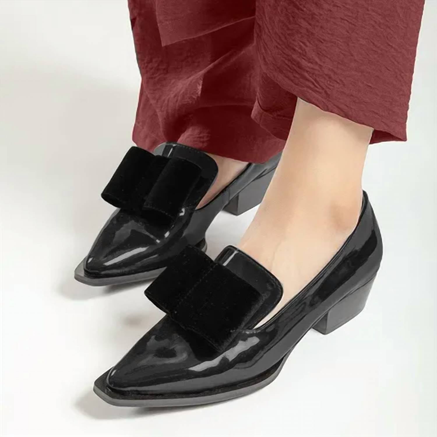 All Black - Women Pat & Bow Pointed Heel