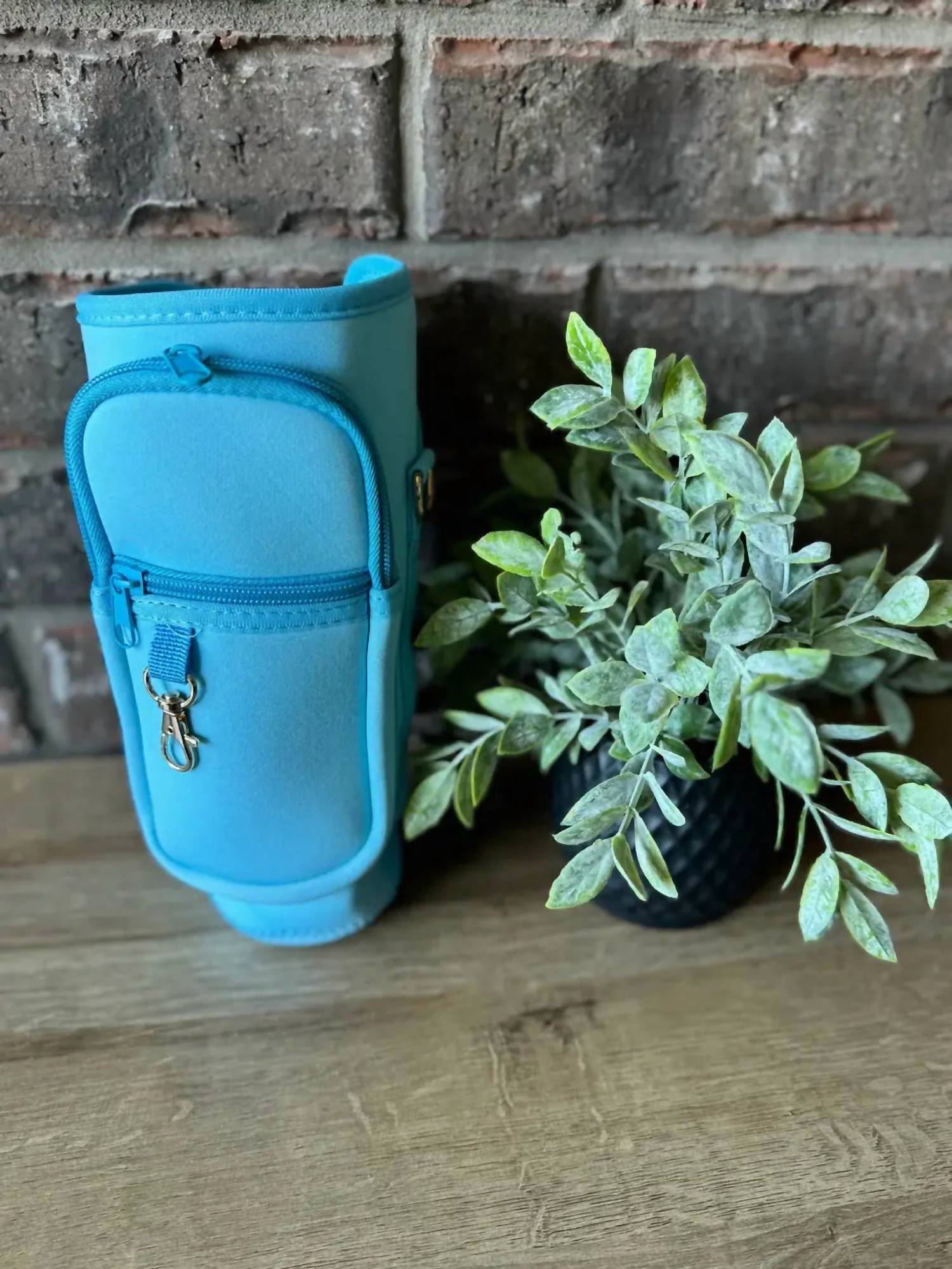 Kaydee Lynn - 40 Oz Tumbler Crossbody Carrier