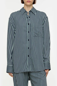Closed - oversize shirt