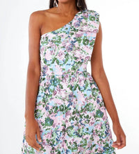 Abbey Glass - Caroline Gown