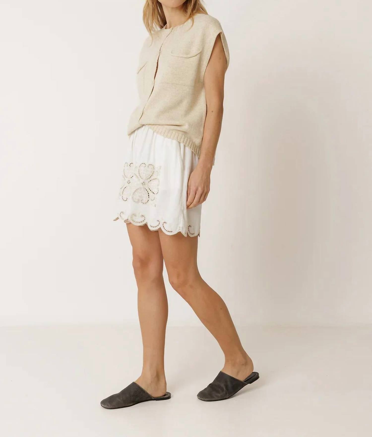 Indi & Cold - Scalloped Embroidery Shorts
