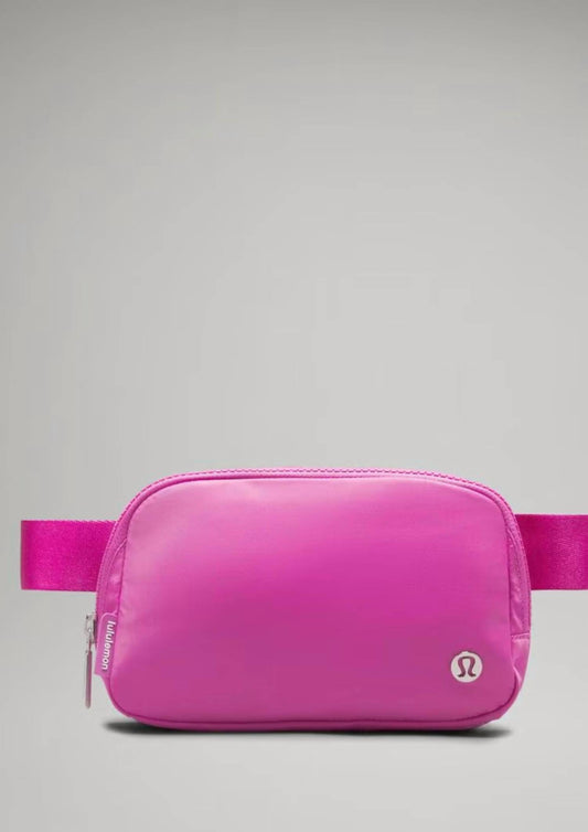 Lululemon - Unisex Everywhere Belt Bag