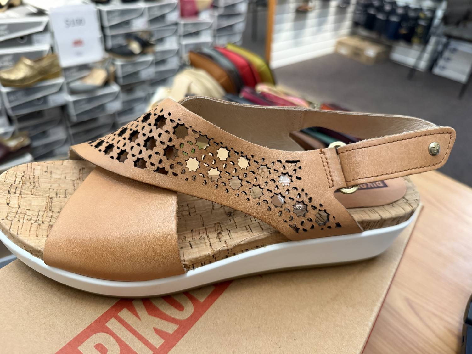 Pikolinos - Women's Classic Sandal