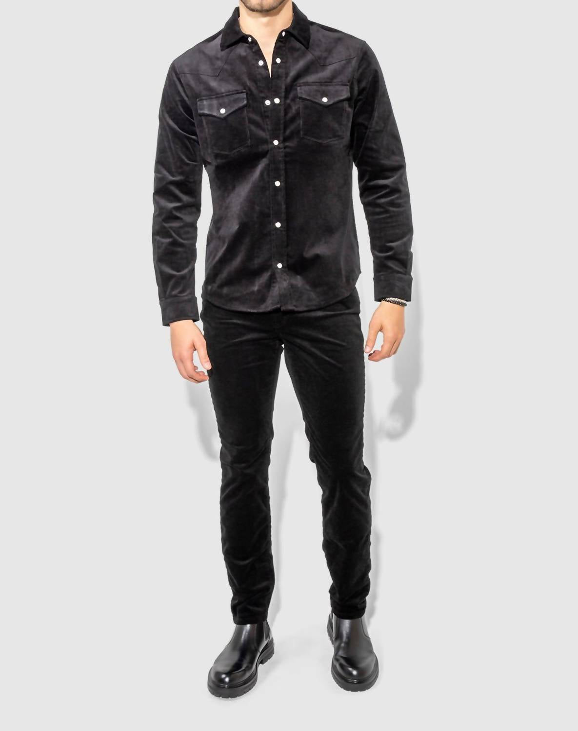 Monfrere Eastwood Needle Cord Jacket in noir - men's jacket - detail view