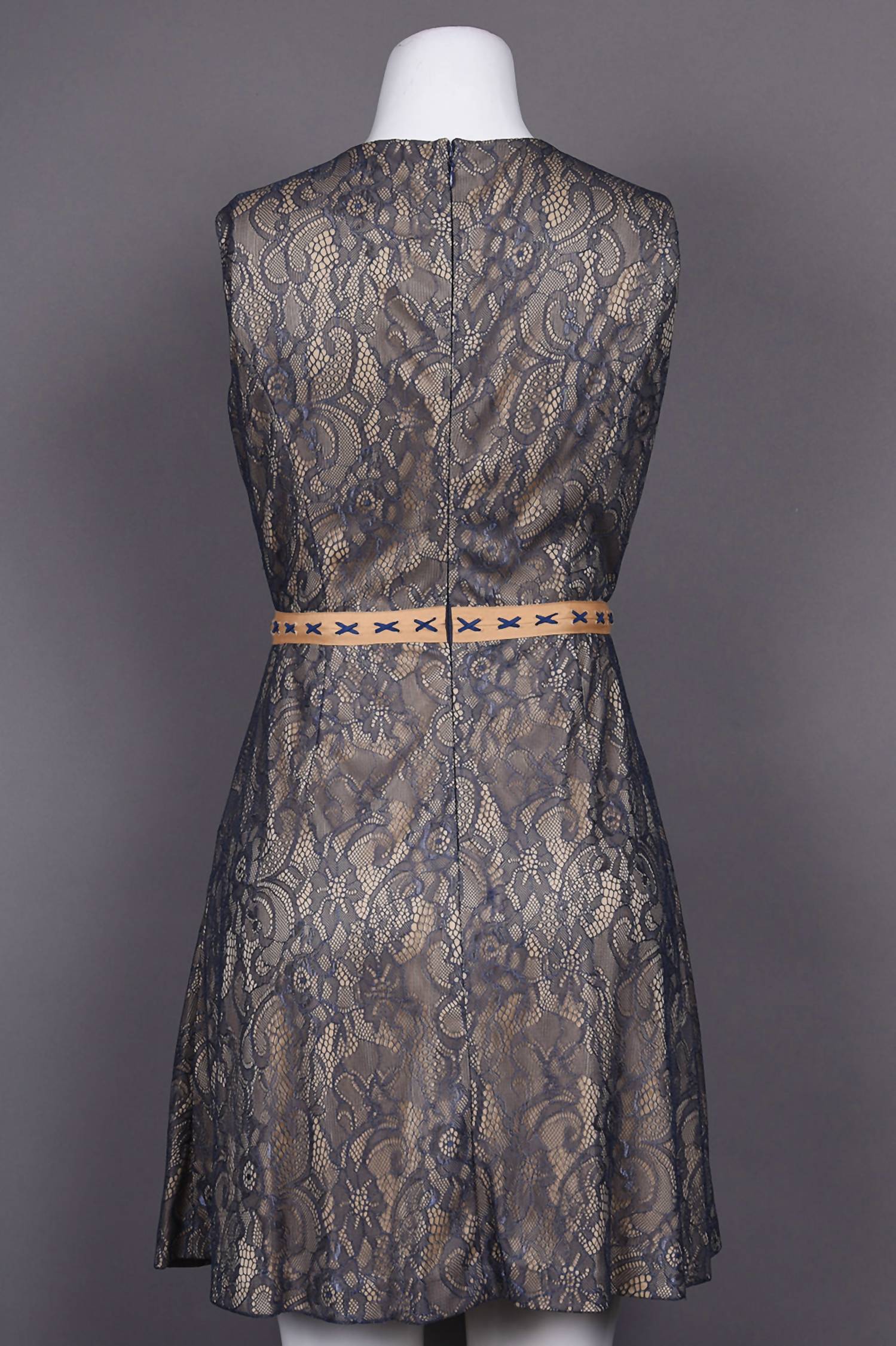 Cenia - Women's Trim Stitch Floral Lace Overlay Dress