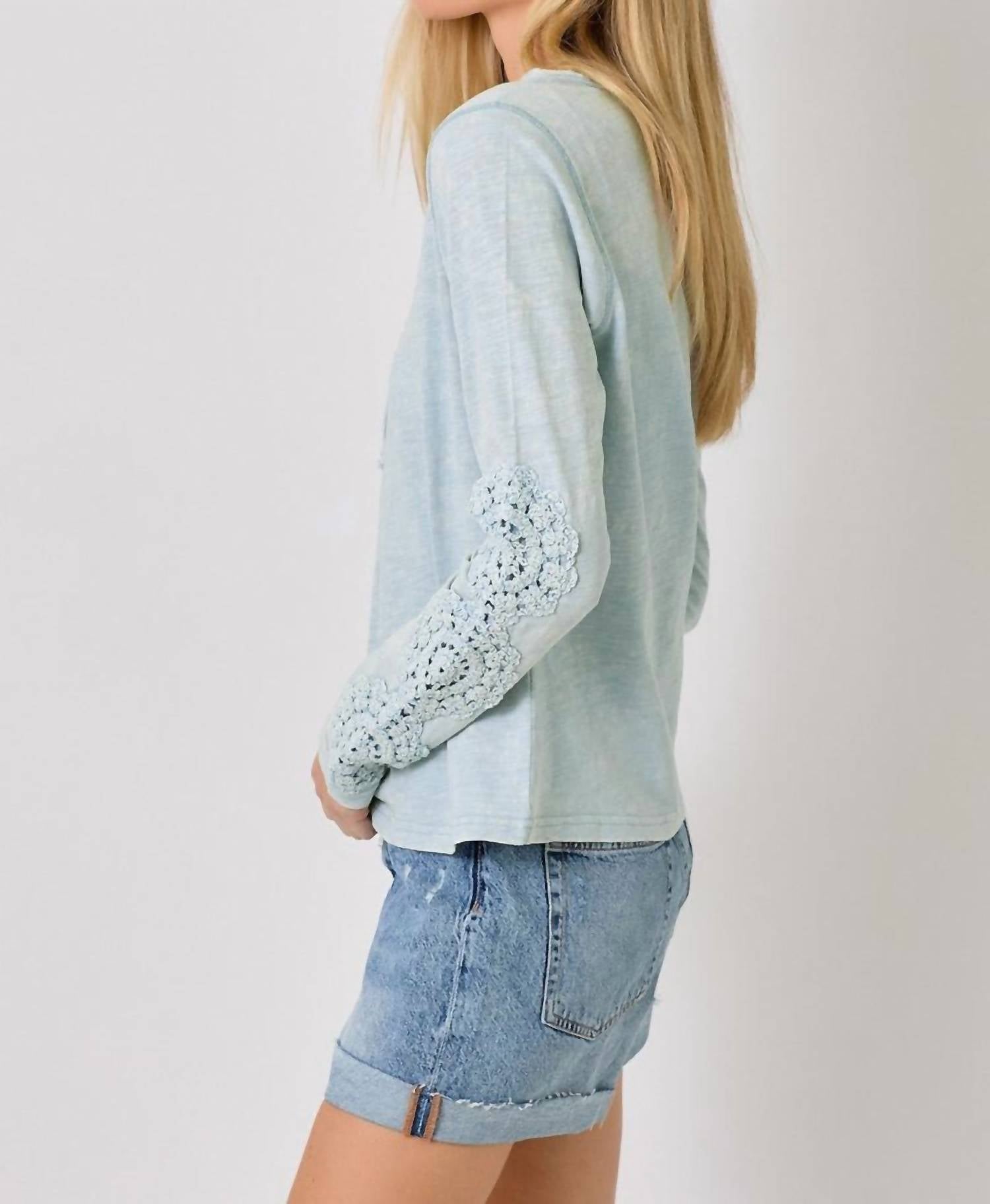 Mystree - Crochet Spot Henley Tee