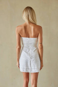 Olivaceous - Bow-tie Strapless Mini Dress