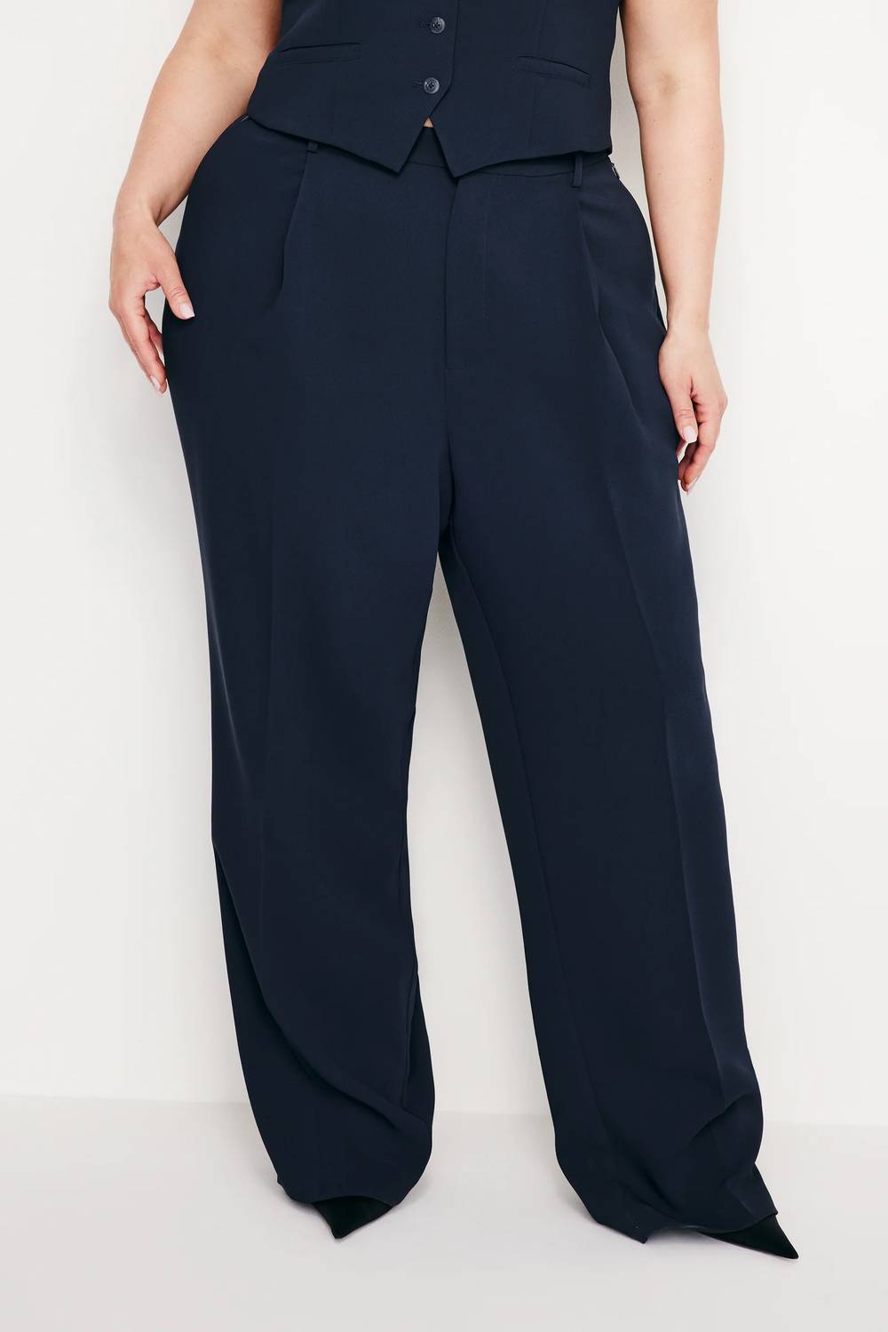 Good American - Luxe Suiting Column Trouser