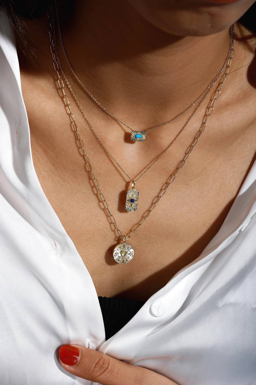 Eklexic - Women's Small Starburst Pendant With Turquoise Stone Necklace
