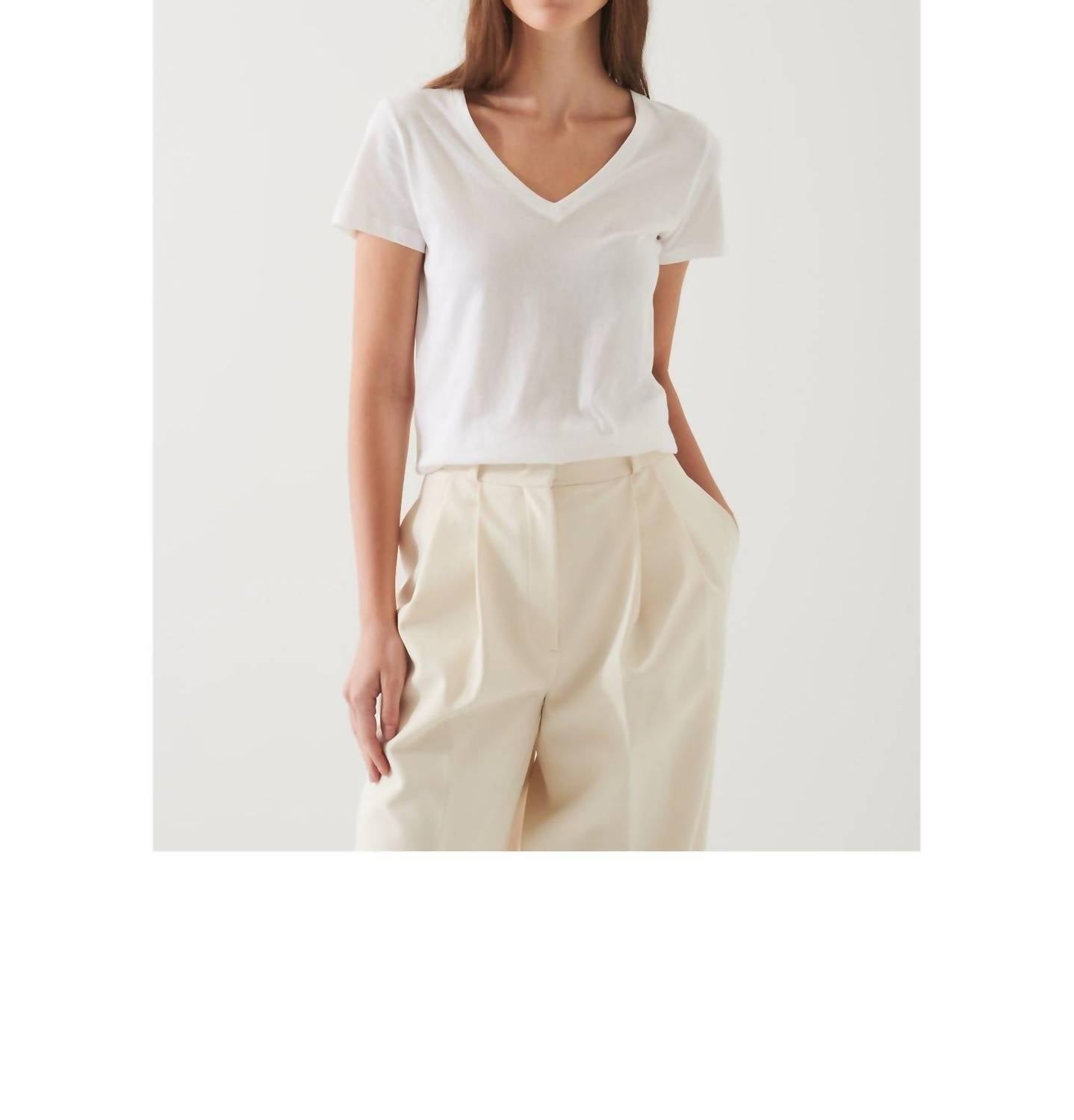 Patrick Assaraf Lightweight Pima Cotton V-neck Top in white - women's t-shirt