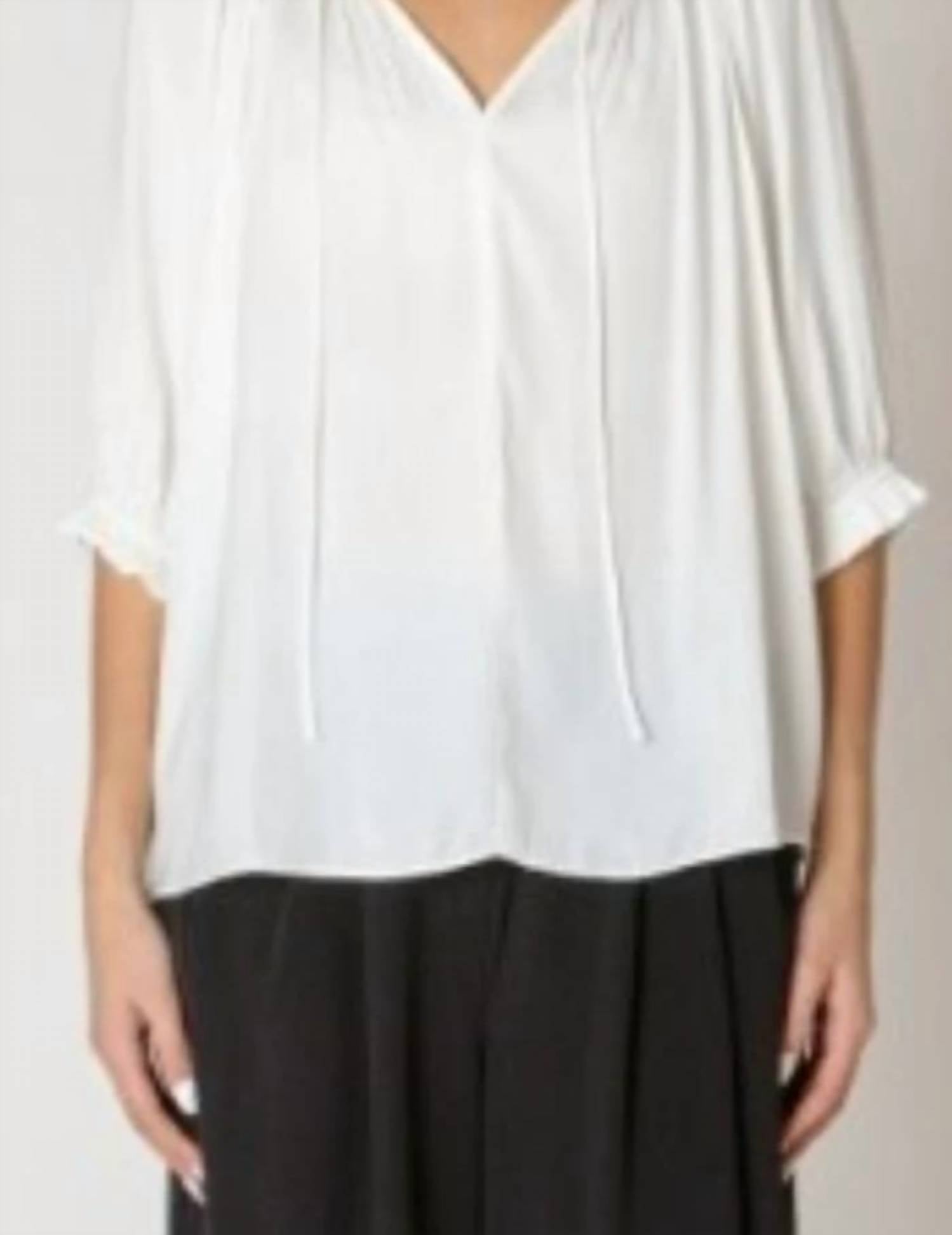Dex - Soft Pleated Top