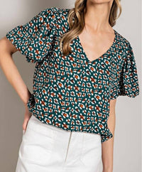 Ee:Some - V Neck Print Short Sleeve Top