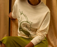 Care Tucker - 90’s Baggy Embroidered Sweatshirt