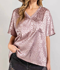 Ee:Some - Lindsay Flowy V-neck Animal Print Top