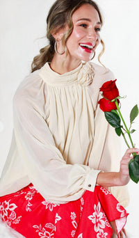 Vine & Love Coming up Roses Top in cream - women's blouse - alternate view