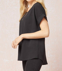 Entro - Short Sleeve Scoop Neck Top