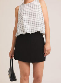 Gilli - Round Neck Sleeveless Bubble Hem Grid Top