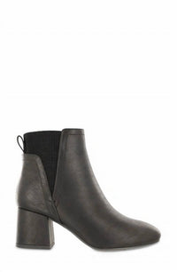 Mia - Basic Boots