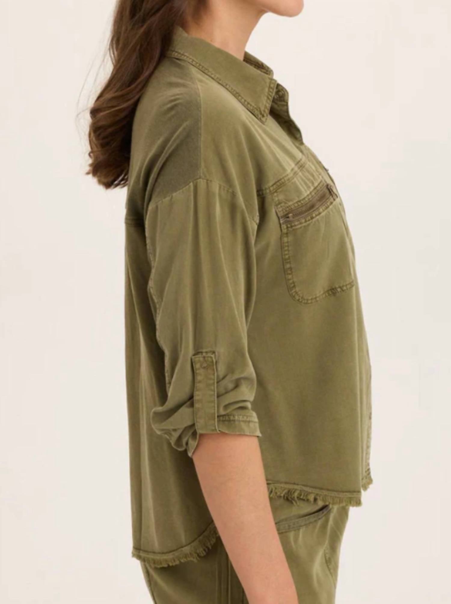 Wearables - Pigment Knapp Twill Utility Button Up Top