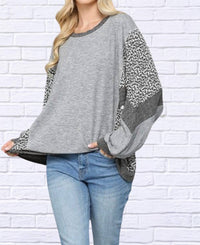 GiGiO Catlynn T-shirt in grey - women's long sleeve top