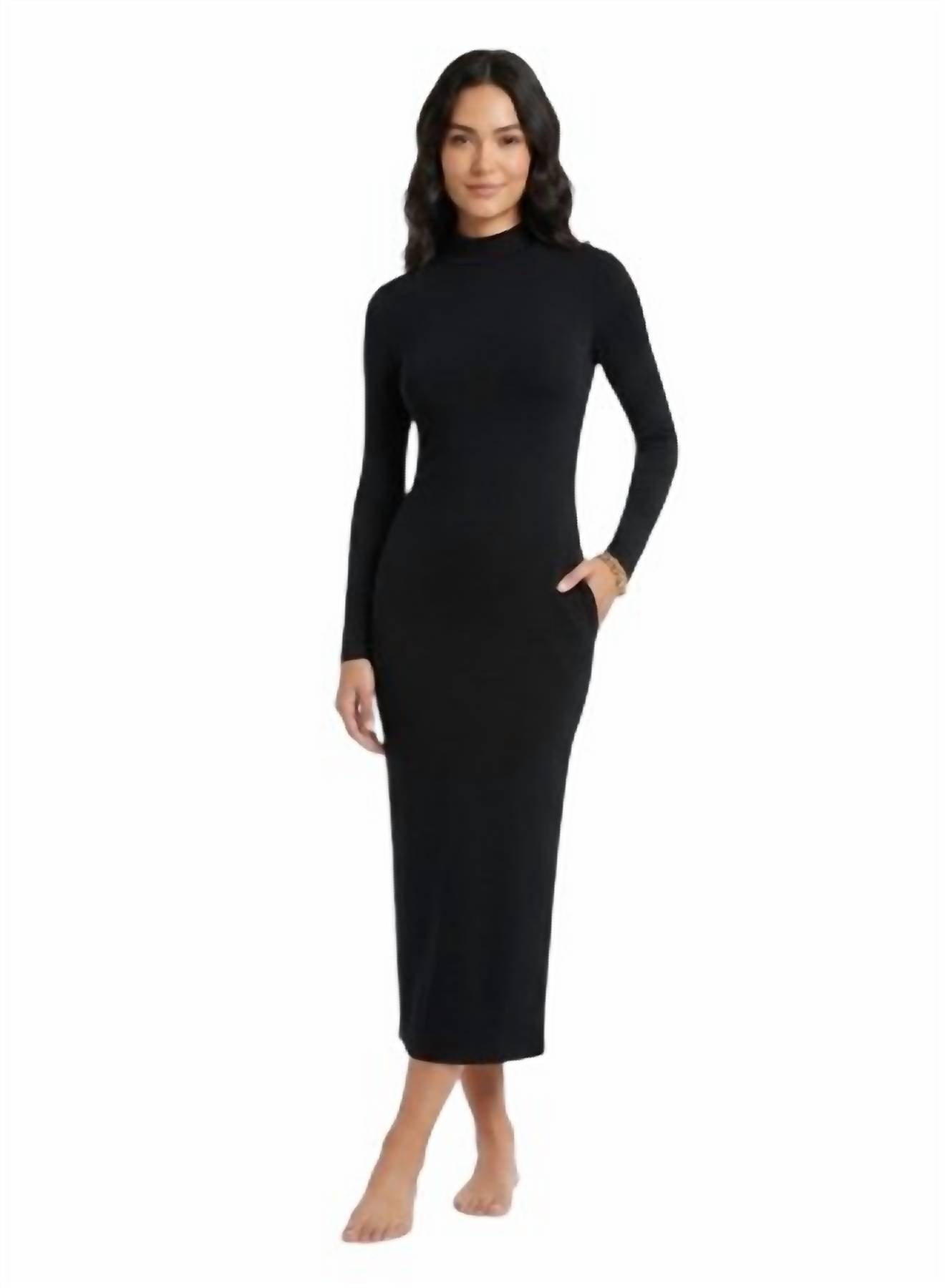 Hyfve - Curve-hugging Turtleneck Maxi Dress