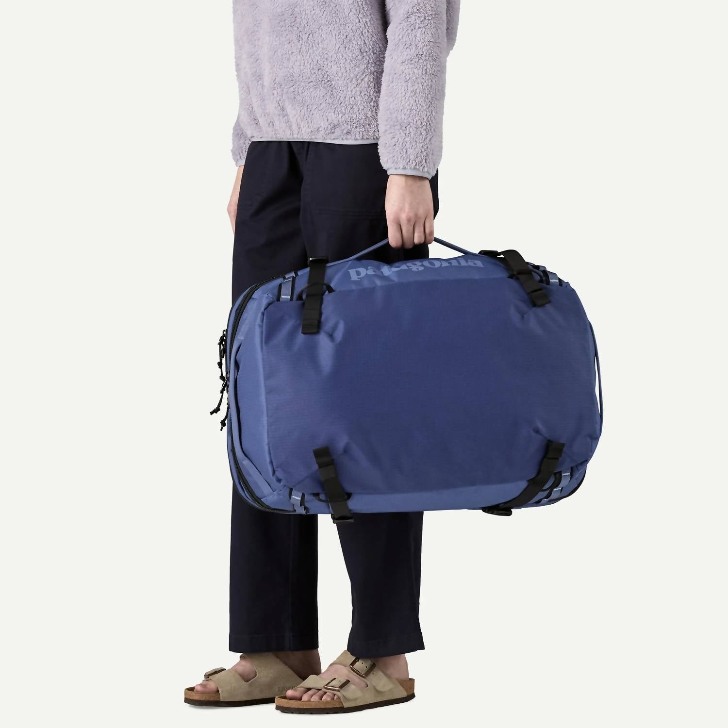 Patagonia - Unisex Black Hole MLC Convertible Suitcase - 45L